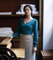 Demet Ozdemir Gifs Fan Account On Twitter Vintage Outfits Outfits Fashion