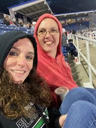 Tabitha Hoyt's Instagram, Twitter & Facebook