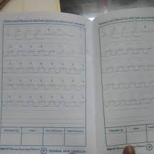 Salinlah dengan huruf tegak bersambung sesuai contoh! Cara Menulis Di Buku Halus