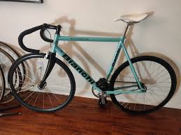 The pc has developed a large amount of street cred to the point that making enough to sell has been at times tough. 2005 Bianchi Pista Concept 59cm With 2 Spare Wheelsets For Sale