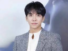 Ever since rumours of lee seung gi tying the knot with lee da in started doing rounds, anyone supporting the couple has received backlash from netizens, including comedian park. Lee Seung Gi Addresses Dating Rumours With Lee Da In Updates About His Own Alleged Agency