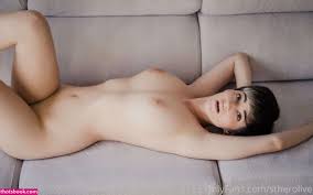 ESTHERolive Photos 1 - Ibradome