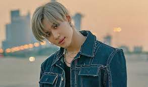 210208 eng shinee taemin vlive/샤이니 태민 브이라이브 sunset . Shinee Taemin To Postpone Comeback Due To Injury Kpopchannel Tv Feel The Korean Wave