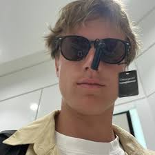 Stream Mr. Slant music