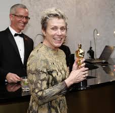 Frances louise mcdormand (born cynthia ann smith, june 23, 1957) is an american actress and producer. Oscars Frances Mcdormands Geheime Botschaft Welt