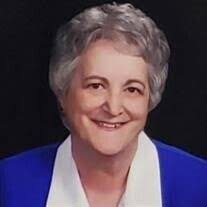 Lydia Cates's Instagram, Twitter & Facebook