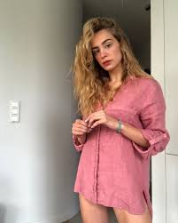 She is an actress, known for katyn (2007), bedzie dobrze, kochanie (2020) and jasminum (2006). Wiktoria Gasiewska Wiek Partner Instagram Ciekawostki Sprawdz