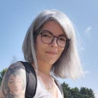 200+ "Sandy Vaz" profiles