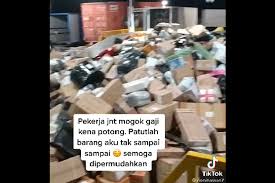 Kapan saatnya menaikkan gaji karyawan? Video Viral Paket Berserakan Dan Disebut Karena Mogok Karyawan J T Express Bukan Di Indonesia Halaman All Kompas Com