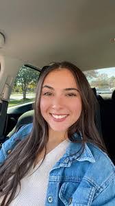 Sara Pelfrey's Instagram, Twitter & Facebook