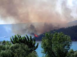 Ein waldbrand ist ein brand in bewaldetem gebiet. Bucht Von Guvercinlik Waldbrand Bay Of Guvercinlik Forest Fire Mapio Net