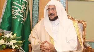 كشف وزير الشؤون الإسلامية والدعوة والإرشاد السعودي، عبد اللطيف بن عبد العزيز آل الشيخ، عن مشاركة داعيات سعوديات في موسم الحج لهذا العام. ÙˆØ²ÙŠØ± Ø§Ù„Ø´Ø¤ÙˆÙ† Ø§Ù„Ø¥Ø³Ù„Ø§Ù…ÙŠØ© Ø§Ù„Ø³Ø¹ÙˆØ¯ÙŠ Ù…ÙƒØ¨Ø±Ø§Øª Ø§Ù„ØµÙˆØª ÙÙŠ Ø§Ù„Ù…Ø³Ø§Ø¬Ø¯ Ù„ÙŠØ³Øª Ù…Ù† Ø§Ù„Ø´Ø±Ø¹