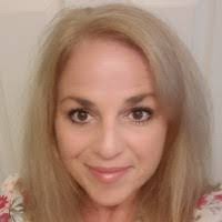 Karen Arehart's Instagram, Twitter & Facebook