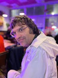 Nathan Persad (@NathanPersad)