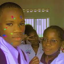 🔗: bit.ly/4iGA5sY Quinta Brunson has filed for divorce. 📷️: Getty