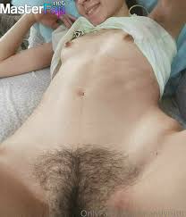 Mandytutti hard nipples balcony