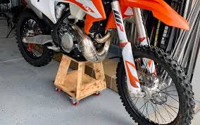 Dirt bikes are specifically designed motorcycles to jump quickly on terrain surfaces such as hills, valleys, and unpaved areas. Best Dirt Bikes For 2021 Dirtbike Sam