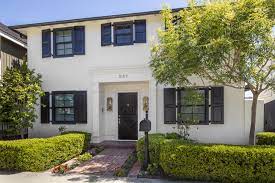 Accent walls have been trending for years, but 2021 brings something new to this paint trend. 71 Stunning Exterior Home Colors 2020 Vibrant House Color Schemes