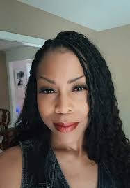 Yvette Grey's Instagram, Twitter & Facebook