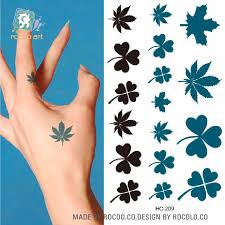 Selon la tradition, les trèfles à quatre feuilles sont censés apporter chance et prospérité. Hc 209 Plus Recent Beaute Mode Autocollants De Tatouage Temporaire Du Corps Etanche Petit Trefle A Quatre Feuilles Fleur Tatouages Temporaires 2016 Buy Autocollants De Tatouage De Corps De Beaute Petite Fleur De Couverture