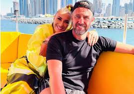 Anamaria prodan și laurențiu reghecampf divorțează! V2rx J4j6fa55m