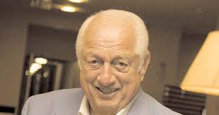 Jacques Davis's Instagram, Twitter & Facebook