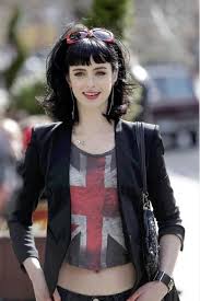 2018 Celebrity Birthday Krysten Ritter In Crop Top Krysten Alyce Ritter Wednesday December 16 1 Rocker Hair Black Hair Pale Skin Hair Pale Skin