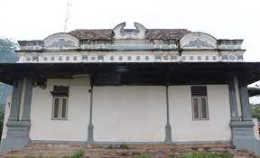 Harus berlaku juga untuk gedung. Obyek Wisata Gedung Juang Di Bekasi