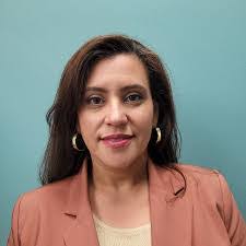 Jeannette Robles's Instagram, Twitter & Facebook