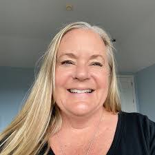 Krista Rosen's Instagram, Twitter & Facebook