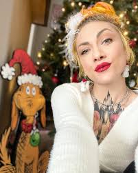 So ready for Christmas 🎄 #cheerful #red