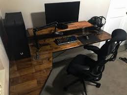 The issue goes beyond if it has enough room for your if we didn't have our diy desk pc in our gaming room, this would be there. Gamingdesk Computer Desk Design Gaming Computer Desk Diy Computer Desk