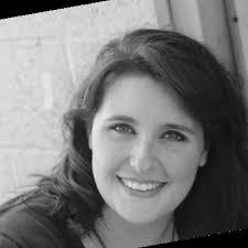 Janelle Maynard's Instagram, Twitter & Facebook