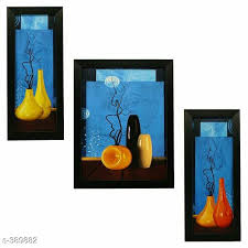 When you look at a wall, think of it as a blank canvas in your home. Stylish Wall Painting Aarav Mart