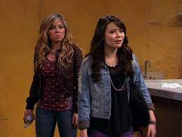 This season features carly shay (miranda cosgrove), sam puckett (jennette mccurdy), freddie benson (nathan kress) and gibby gibson (noah munck) as their web show. Icarly Iopen A Restaurant Tv Episode 2012 Imdb