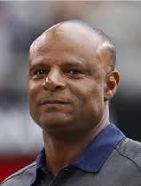 Interested in Booking Warren Moon? Contact AEI Speakers!