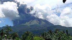 Photograph of erupting bulusan volcano, viewed from irosin. In The Philippines The Eruption Of The Volcano Bulusan Earth Chronicles News