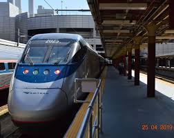 Boston Ma South Station 25 4 2019 Train Train Station Acela