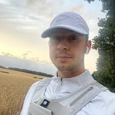 Listen to Sucker DJs