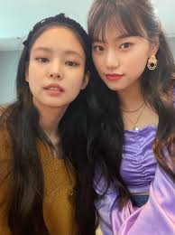 Thánh ngoại giao' Do Yeon thân thiết với các mỹ nhân đình đám