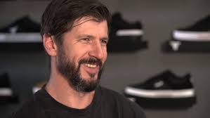 Roberto Alemañ for Fallen