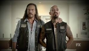 Mayans Mc' Season 2 Episode 9 'Itzam Ye' Sees The Mayans Go To War With  Vatos Malditos Following The Death Of Their Brother - Meaww