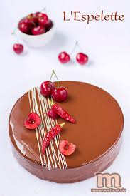 L Espelette Entremets Cerise Chocolat Au Piment D Espelette Macaronette Et Cie Piment Espelette Alimentation Idee Gateau
