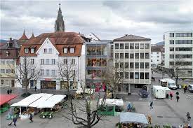 Hier findest du alle banken adressen, filialen und öffnungszeiten für reutlingen und umgebung auf meinprospekt. Marktplatz Von Der Bank Zum Bistro