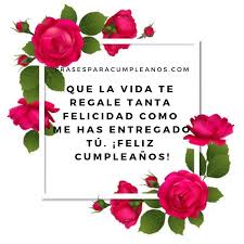 Jun 30, 2021 · en el video se puede apreciar cómo el hombre, con un ramo de rosas en mano, aguarda en los pasillos del hospital para ver a su esposa. Flores De Cumpleanos Con Frases Frasescumple