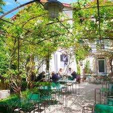 Ⓘvoor deze bestemming kunnen extra kosten per persoon gerekend worden, die niet in de prijzen hier beneden zijn inbegrepen. Le Jardin Du Quai Le Jardin Du Quai