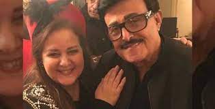 أعلن الإعلامي رامي رضوان، زوج دنيا سمير غانم، ابنة الفنانة دلال عبدالعزيز وفاتها عن عمر يناهز 61 عاما بعد صراع مع المرض. K9axw Avajw Lm