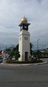Echa un vistazo a esta fantástica guía para tu viaje, sin importar si quieres explorar el lugar como lo hacen los demás turistas o verlo desde la perspectiva de la gente local. Mohd Faiz Bin Abdul Manan Dataran Putra Kuala Kangsar