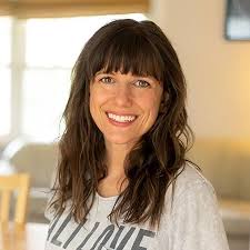 Natalie Busch's Instagram, Twitter & Facebook