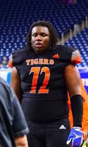 Marice Johnson, Belleville, Offensive Tackle